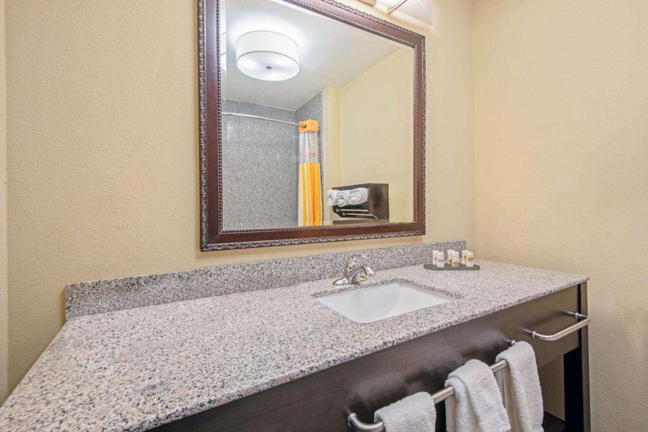 La Quinta By Wyndham Elk City Bagian luar foto